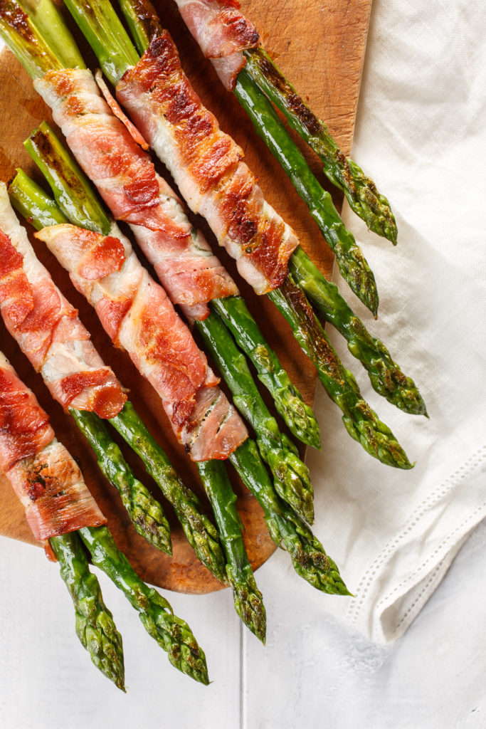 Bacon wrapped asparagus, grill
